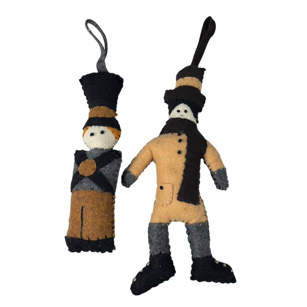 Handmade Primitive Folk Art Felt‎ Christmas Ornaments Winter Carolers Set 2 C72Q